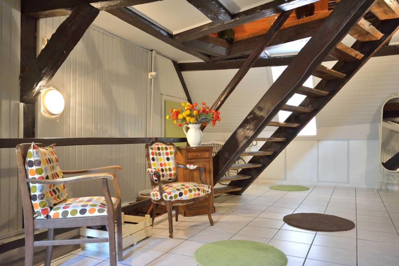 Chez Cecile Bed And Breakfast Chez Le Vigneron 콜마 외부 사진