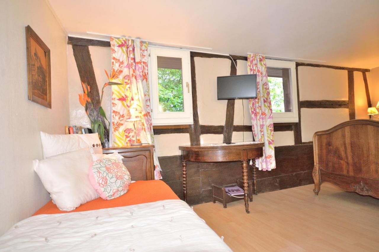 Chez Cecile Bed And Breakfast Chez Le Vigneron 콜마 외부 사진