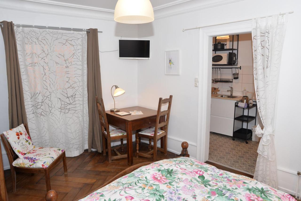 Chez Cecile Bed And Breakfast Chez Le Vigneron 콜마 외부 사진